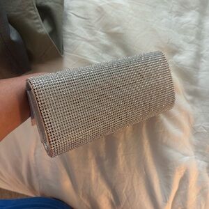 Elegant Silver Clutch Bag w/ chain!